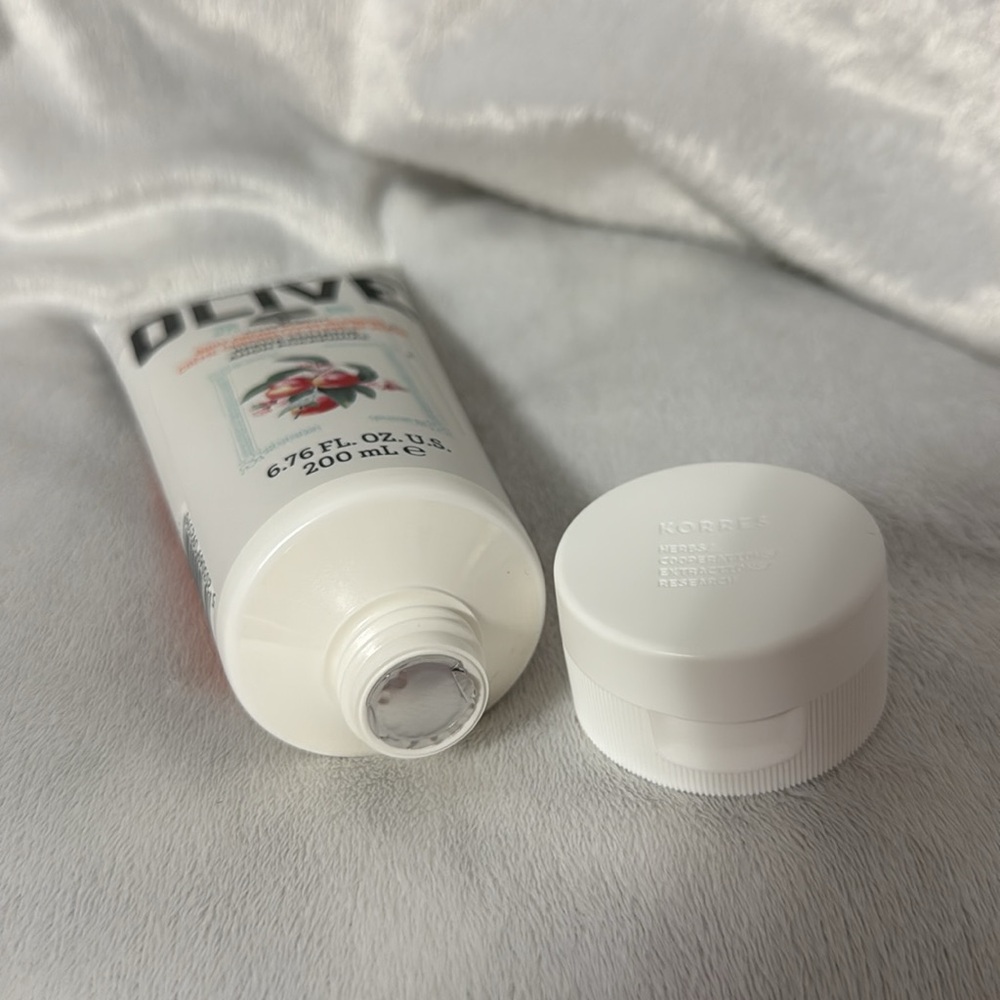 🍑NWT Korres Pure Greek Olive Body Cream🍑 - Picture 4 of 6